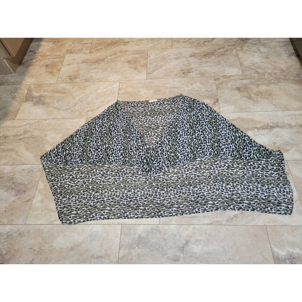 Michael Kors Qrap Style Animal Print Scarf